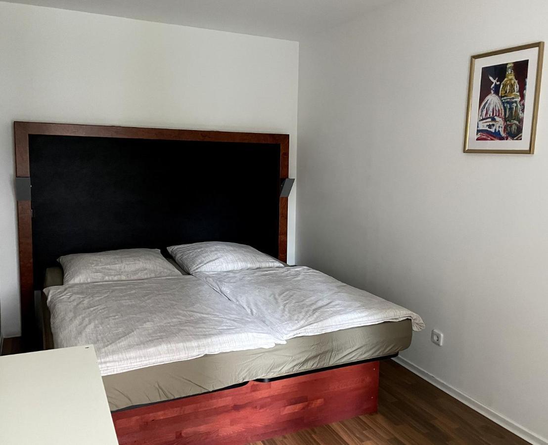 Fewo Im Kneipenviertel Altkoetzschenbroda Radebeul Bagian luar foto